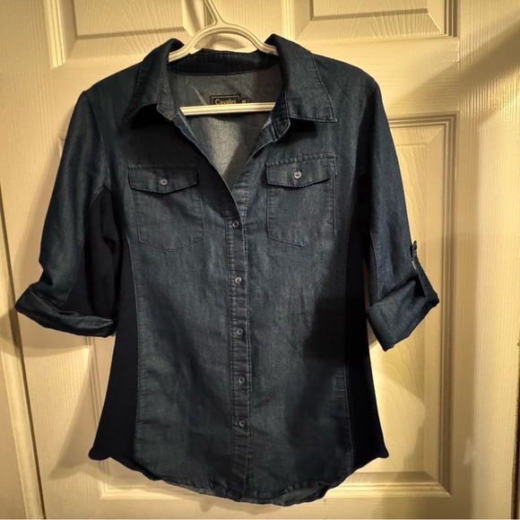 Cavalini Women’s Medium Dark Wash Denim Button Up Roll Tab Shirt - Picture 5 of 8